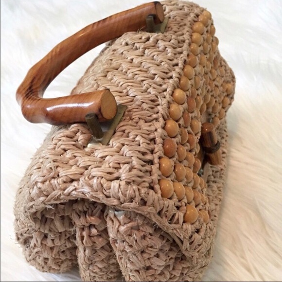 Straw beaded wooden purse - Picture 2 of 2